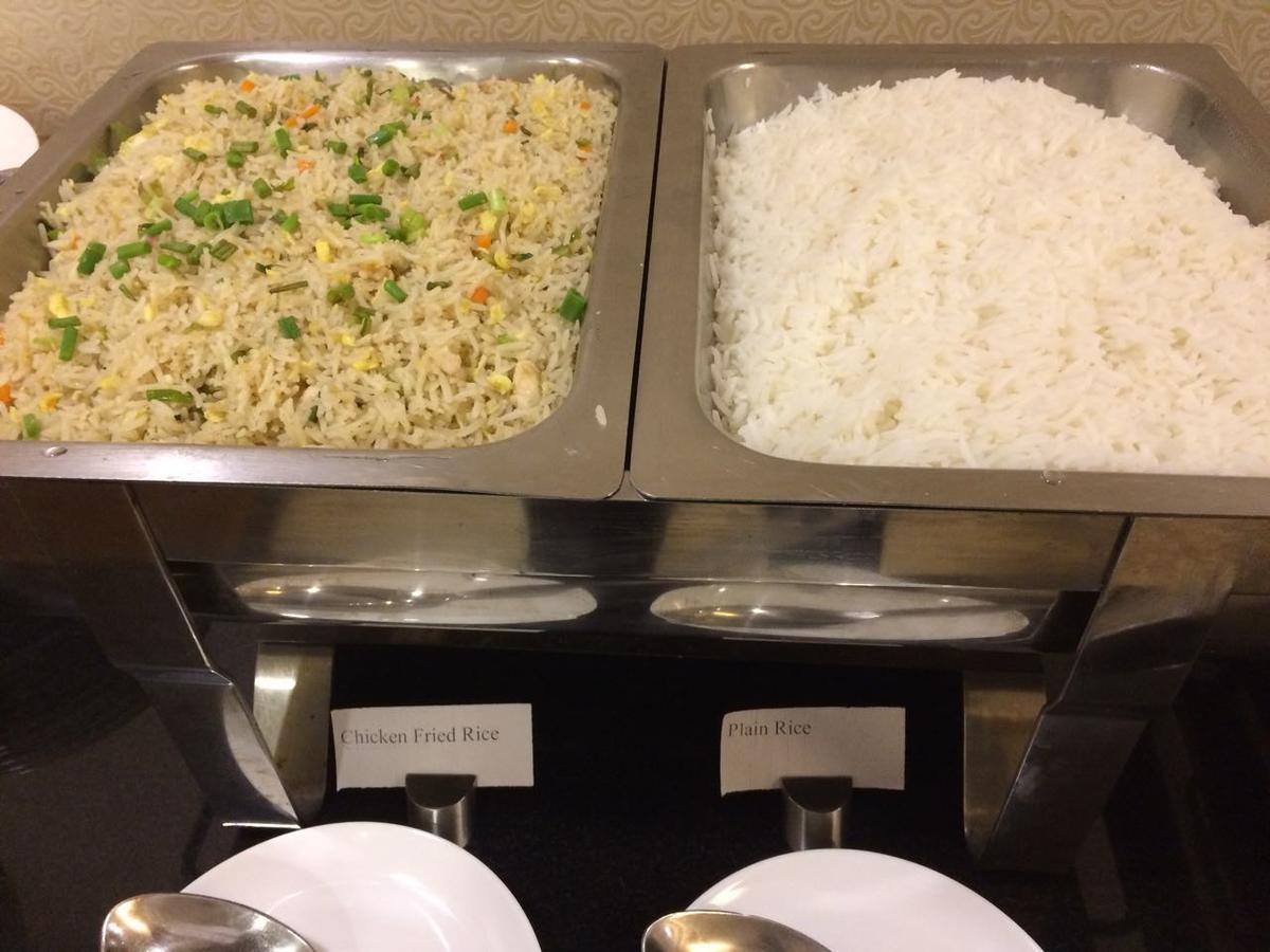 猎户座县酒店 瓦加蒙 外观 照片